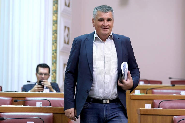 Bulj: Tolušić ima šest vozača pa neka ga jedan doveze ovdje