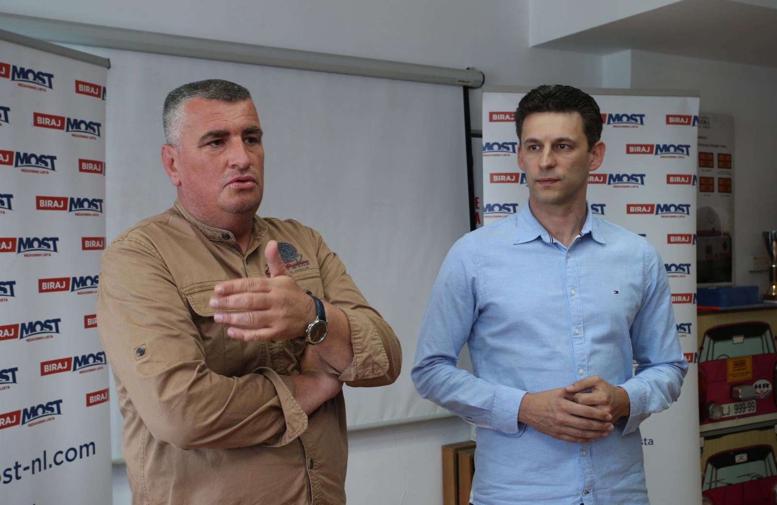 Petrov i dalje ponavlja da nam EU treba dati novac zbog masovnog iseljavanja