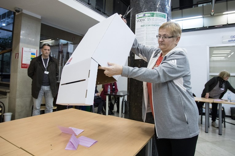 Održani manjinski izbori u Hrvatskoj, odaziv je bio slab
