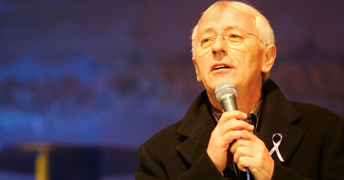 Zašto Oliver Dragojević nikad nije nastupio u Srbiji?