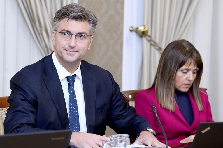 VIDEO Plenković o borbenim avionima: Nije nam drago da je došlo do ovoga