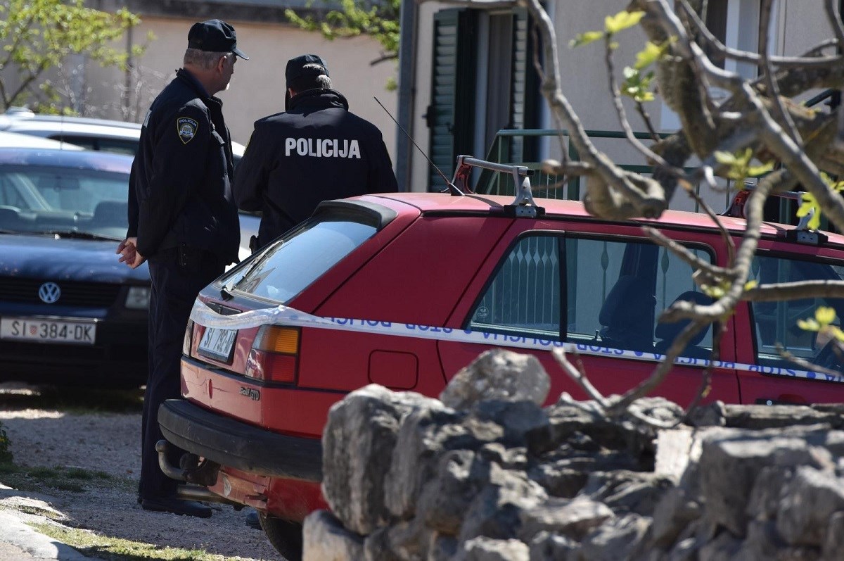 Muškarac zavarivao u garaži kod Šibenika, došlo do eksplozije. U bolnici je