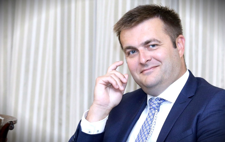 Pitali Ćorića jamči li da će opstati sisačka rafinerija. On: To je krivo pitanje
