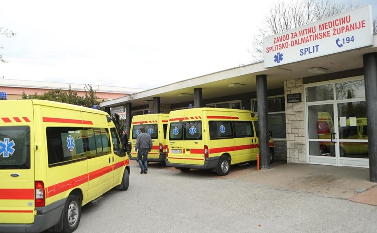 Korejka u Kaštel Sućurcu pala s visine od 6 metara, teško je ozlijeđena