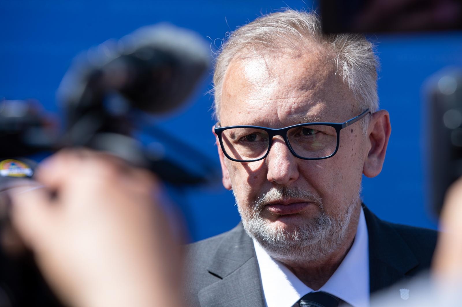 Božinović i Bošnjaković komentirali napad na sezonce u Supetru