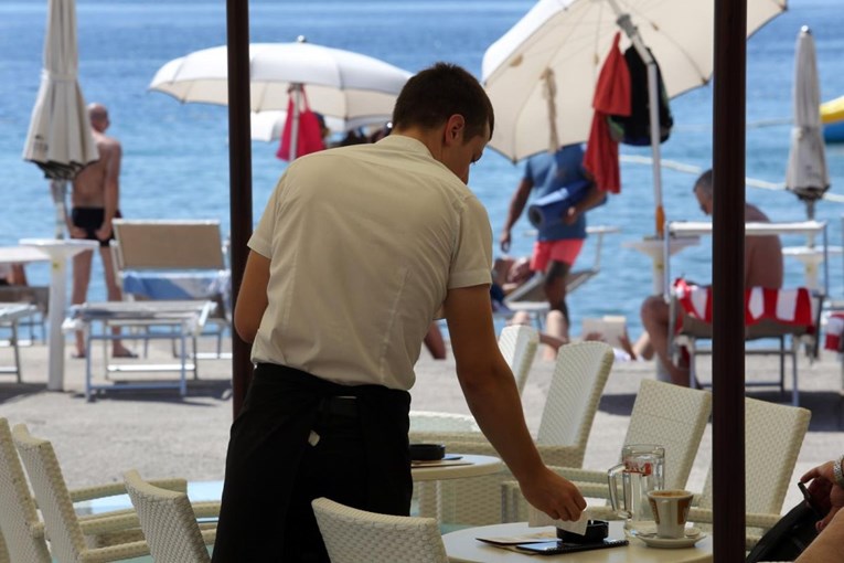 Hrvatski konobar ispričao sulude narudžbe koje čuje u kafiću