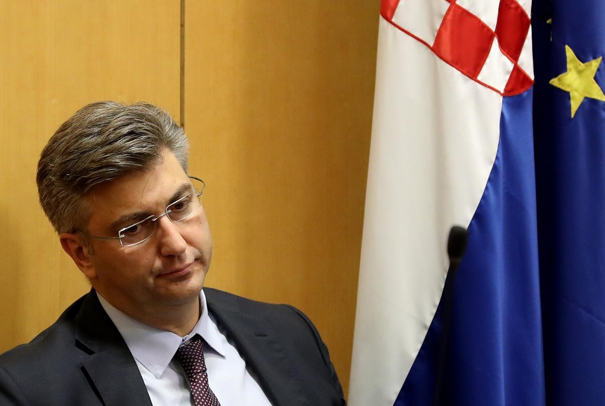 Plenković će danas odgovarati na pitanja u saboru, prvo će mu postaviti Pupovac