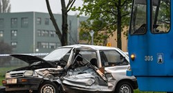 U Zagrebu se jutros sudarili tramvaj i auto, poginuo vozač auta