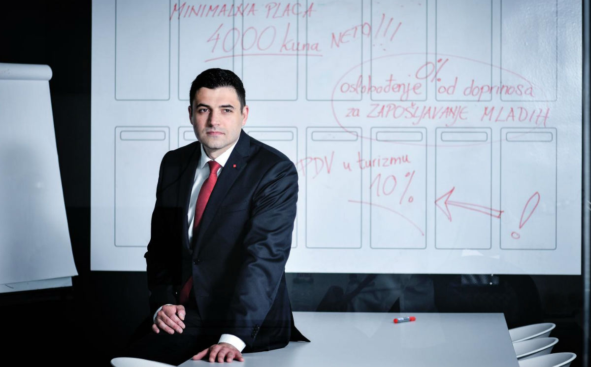 Ovaj video objašnjava kako je Bernardić u dvije godine rasturio SDP