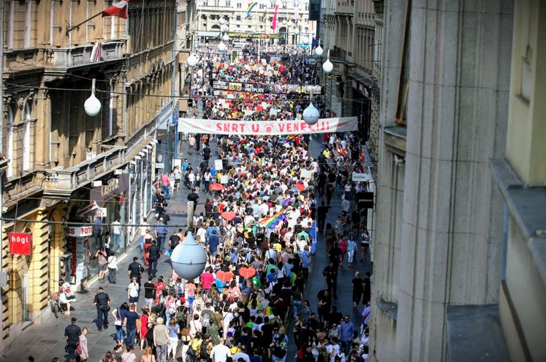 Na prosvjedu protiv Istanbulske bilo je 5 tisuća ljudi. Na Zagreb Prideu duplo više