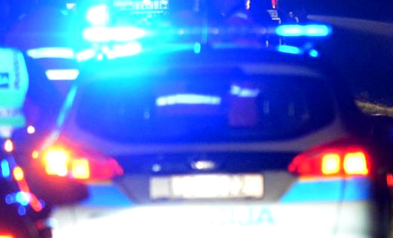 Velika policijska potjera u Karlovcu, uhićena dvojica
