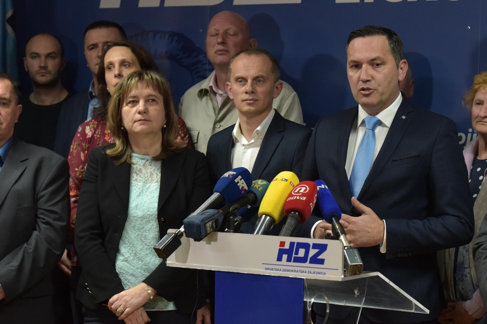 Počinju pregovori HDZ-a i HSP-a o sastavljanju većine u Lici