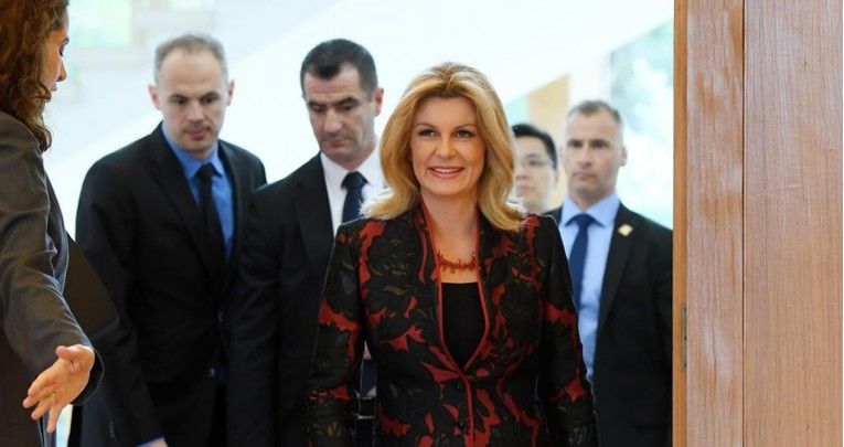 Pogledajte koliko se Kolinda promijenila u samo godinu dana