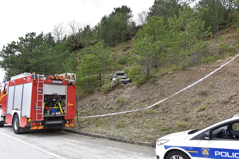 Nesreća u Istri, poginula vozačica. Auto se zapalio