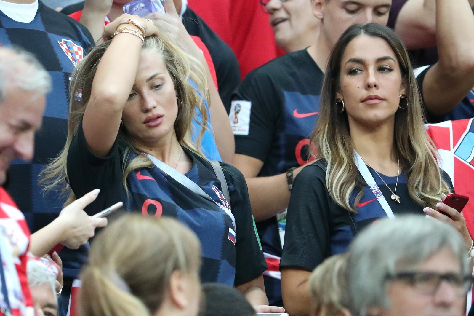 FOTO Izabel Kovačić  borila se sa suzama u Moskvi