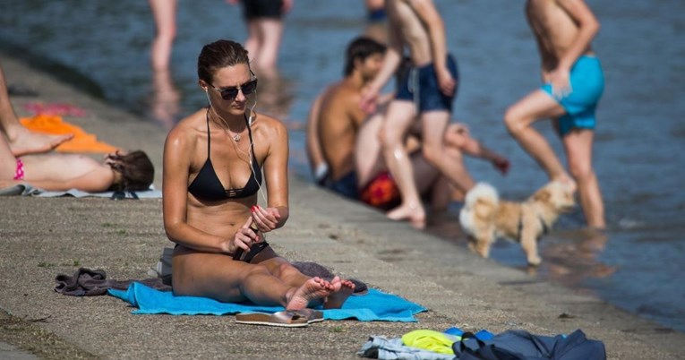 Osječanke osvježenje potražile u Dravi i još jednom pokazale da su prave ljepotice