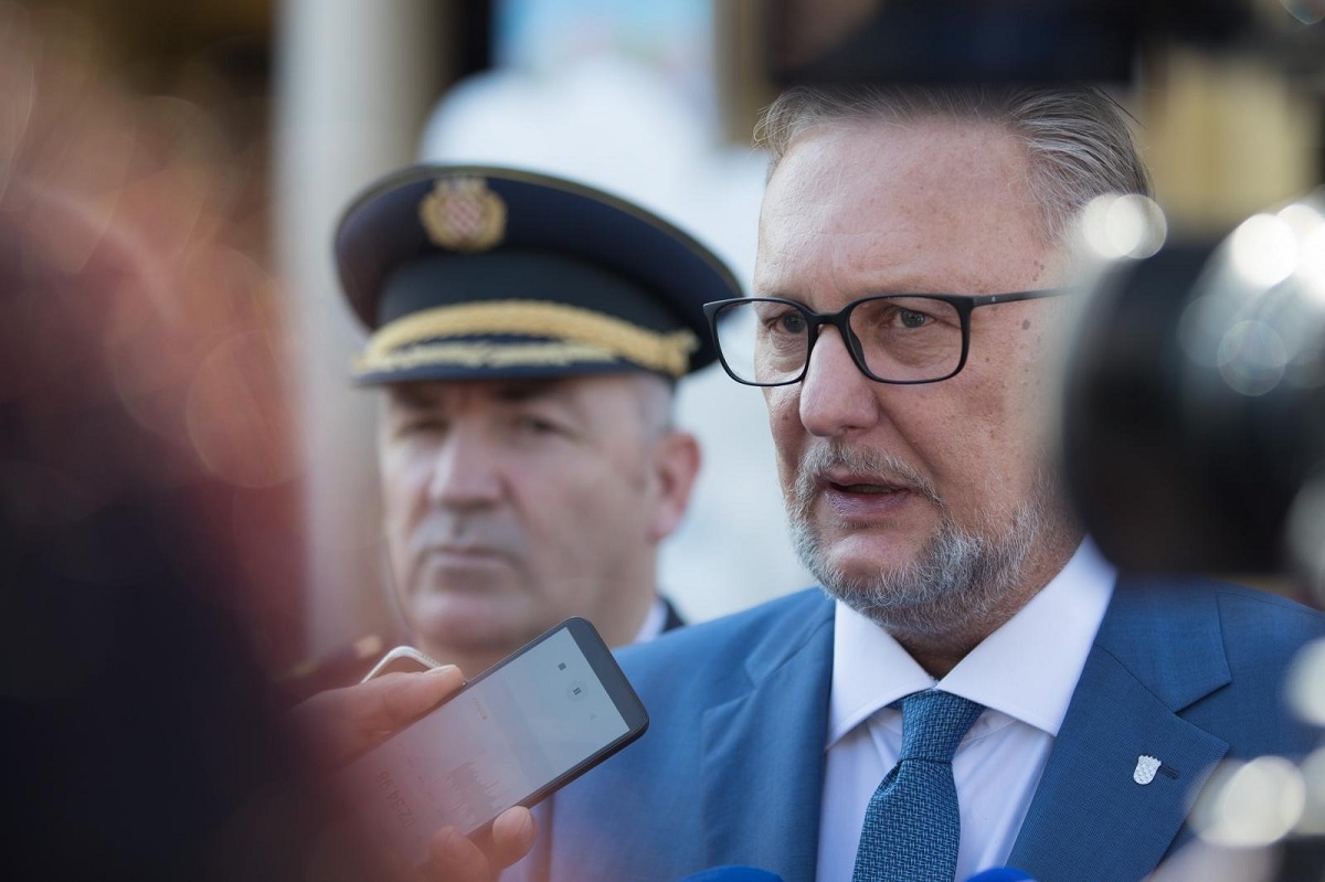 Božinović: Policija će sprečavati ilegalne ulaske i nakon Marakeškog sporazuma