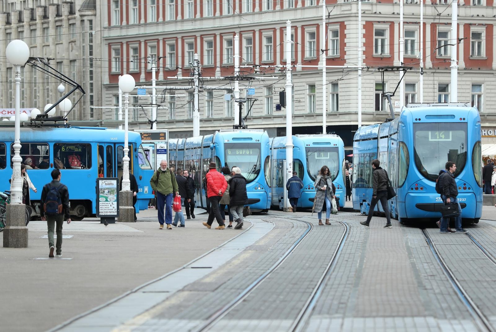 Cura od 20 godina mjesecima krala iz torbica u ZET-ovim tramvajima, uhvaćena je