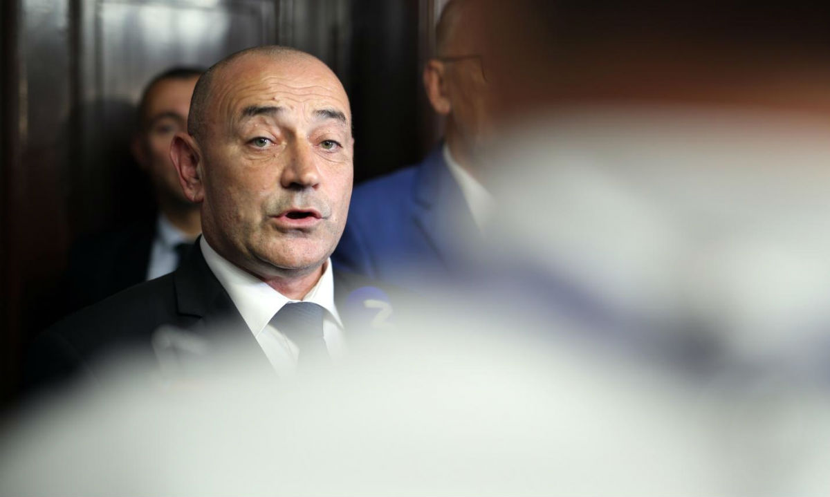 Veterani koji su se pobunili protiv vlade došli na sastanak s Medvedom