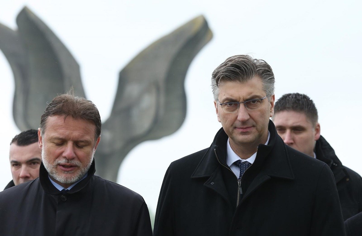 Plenković u Jasenovcu: Nije mi drago da su dvije komemoracije