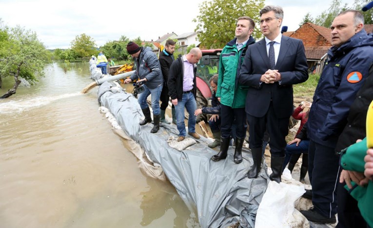Plenković: Kuće nisu poplavljene zahvaljujući box-barijerama