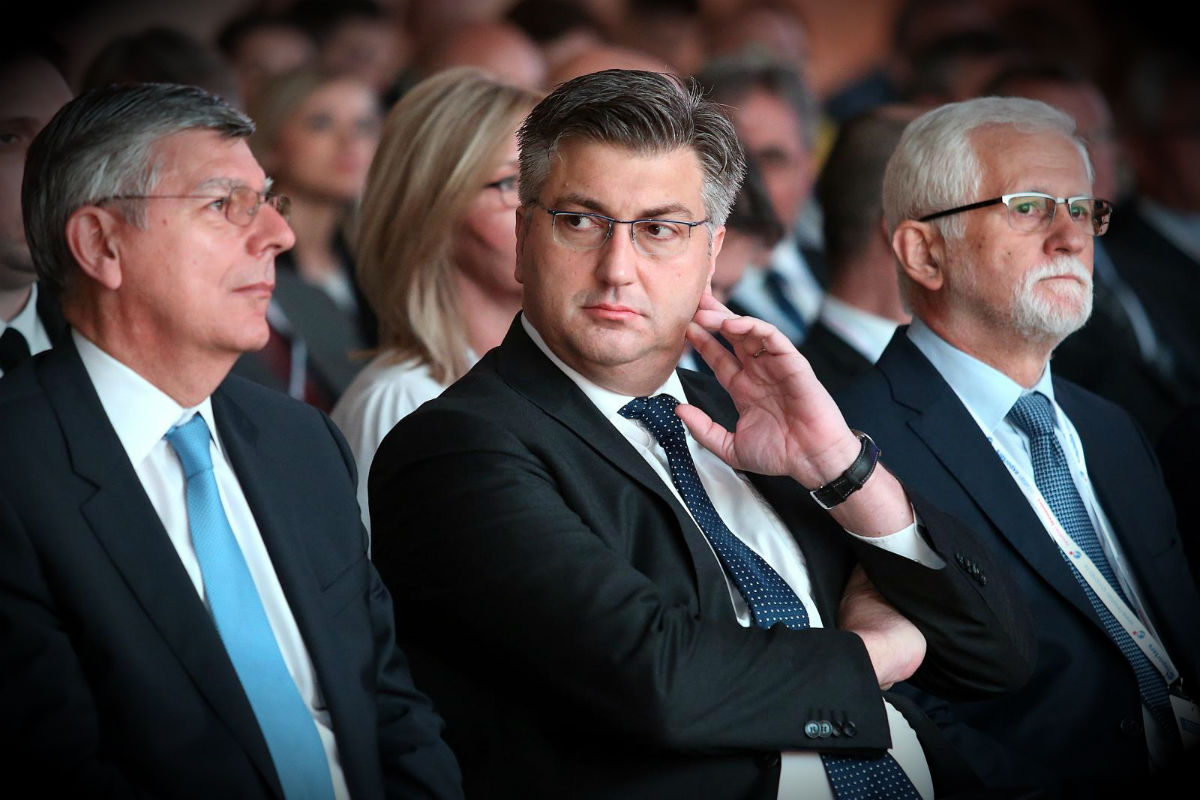 Plenković: Ne prepucavam se s Kolindom