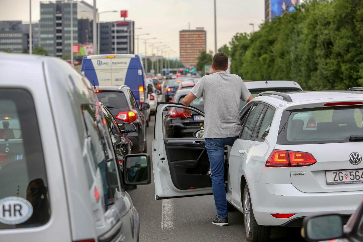 Čeka nas jednosatni kolaps zbog cijena goriva. Policija otkrila što će poduzeti