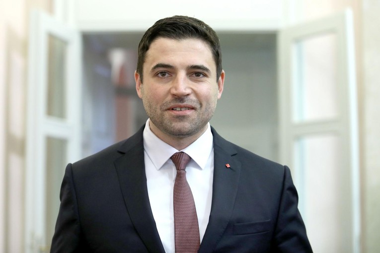 Bernardić: SDP-ov plan je povećati mirovine za 300 kuna