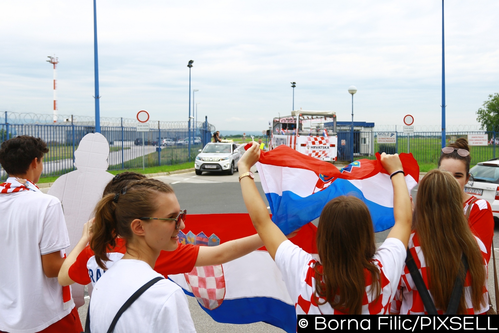 FOTO Dok će Vatreni prolaziti u autobusu bez krova, promet će biti u potpunosti blokiran