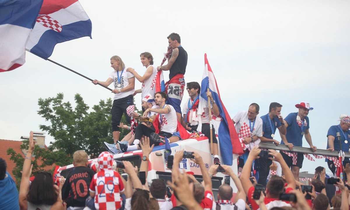Nepoznati detalji s dočeka: Modrić je želio voziti bus, a Vrsaljko inzistirao da sjedi na motoru