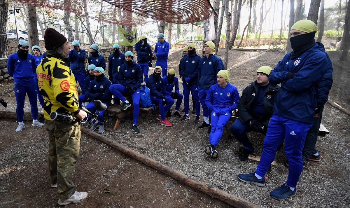 FOTO Dinamovci na pripremama pucali jedni na druge