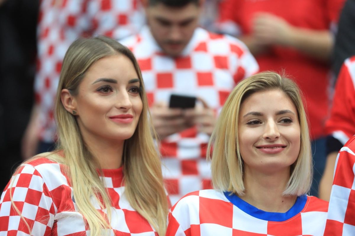 FOTO Pogledajte kakve ljepotice bodre Kauboje u Münchenu