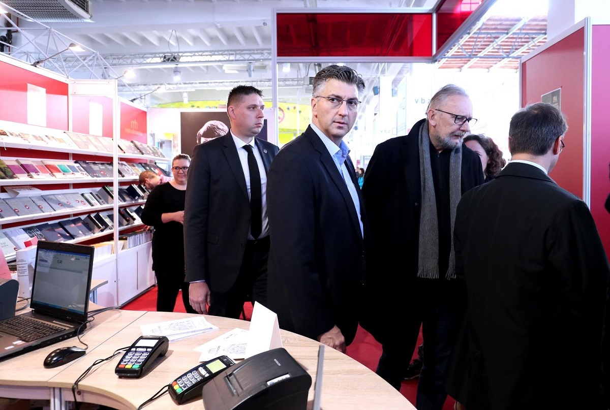 Plenković: Dobro je da Pupovac ide u Vukovar