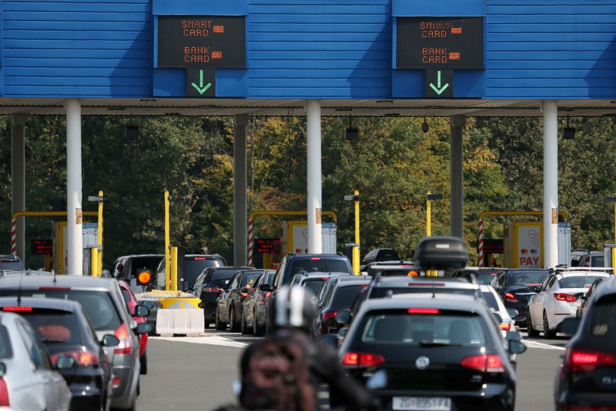 Na autocestama ove godine naplaćeno preko 1,1 milijardu kuna cestarine bez PDV-a