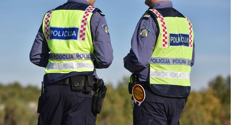 Pritvorena dvojica karlovačkih policajaca, USKOK ih tereti za korupciju i zloupotrebu položaja