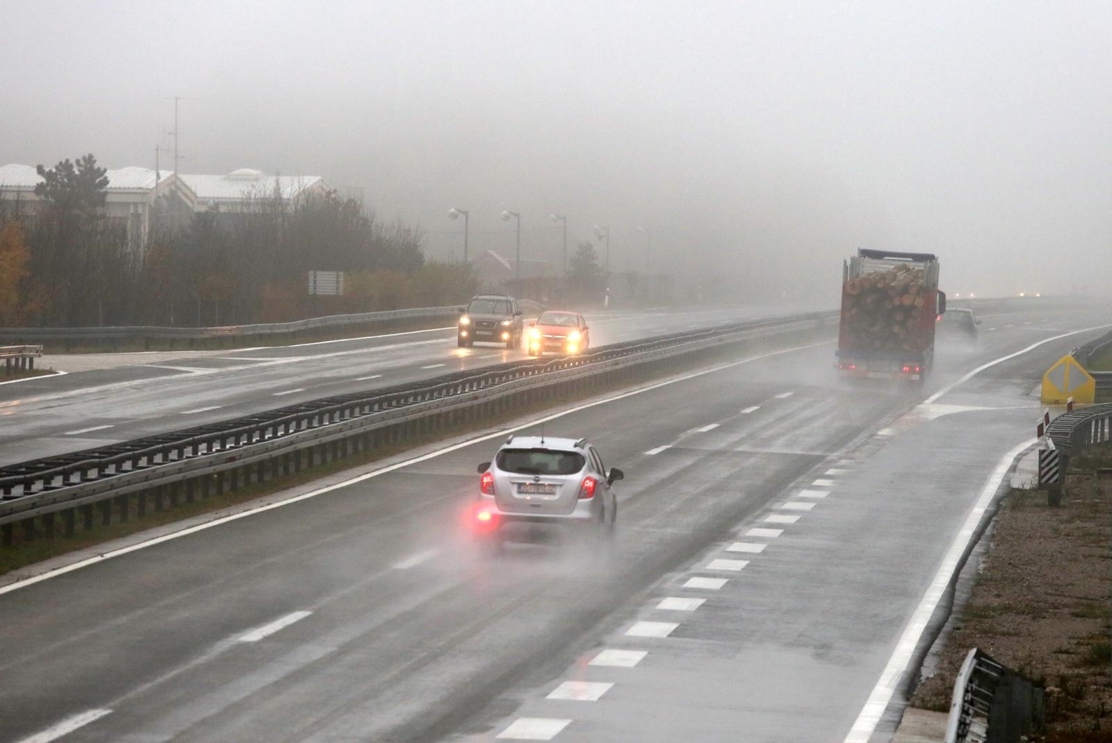 Vozači, pripazite na maglu. Ima je i na autocestama