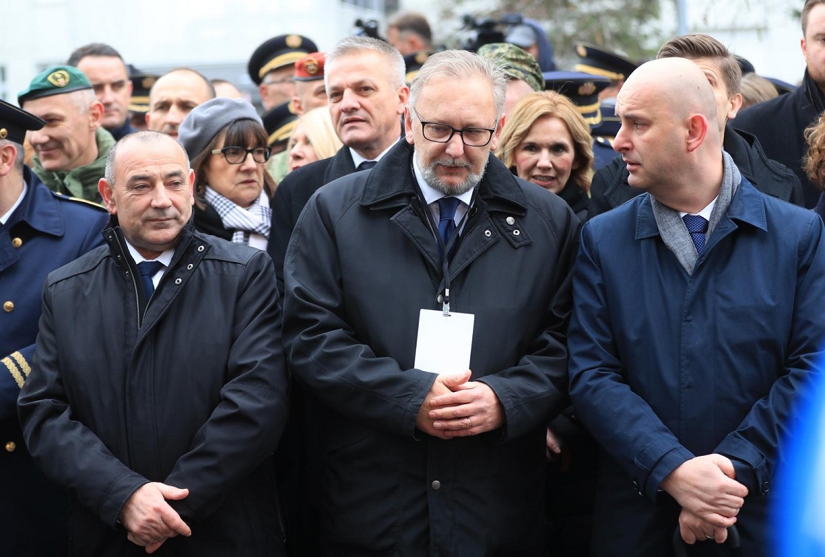 Božinović: Intenzivno radimo na istraživanju ratnih zločina