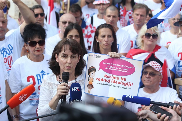 Istanbulska je stupila na snagu, protivnici zazivaju referendum