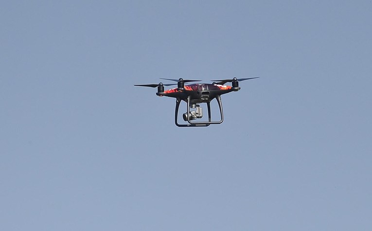 Želite u Hrvatskoj upravljati dronom? Evo koje vam sve dozvole trebaju