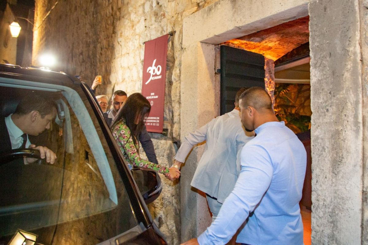 Georgina u Dubrovniku večerala u kombinaciji koju obožavaju mnoge Hrvatice