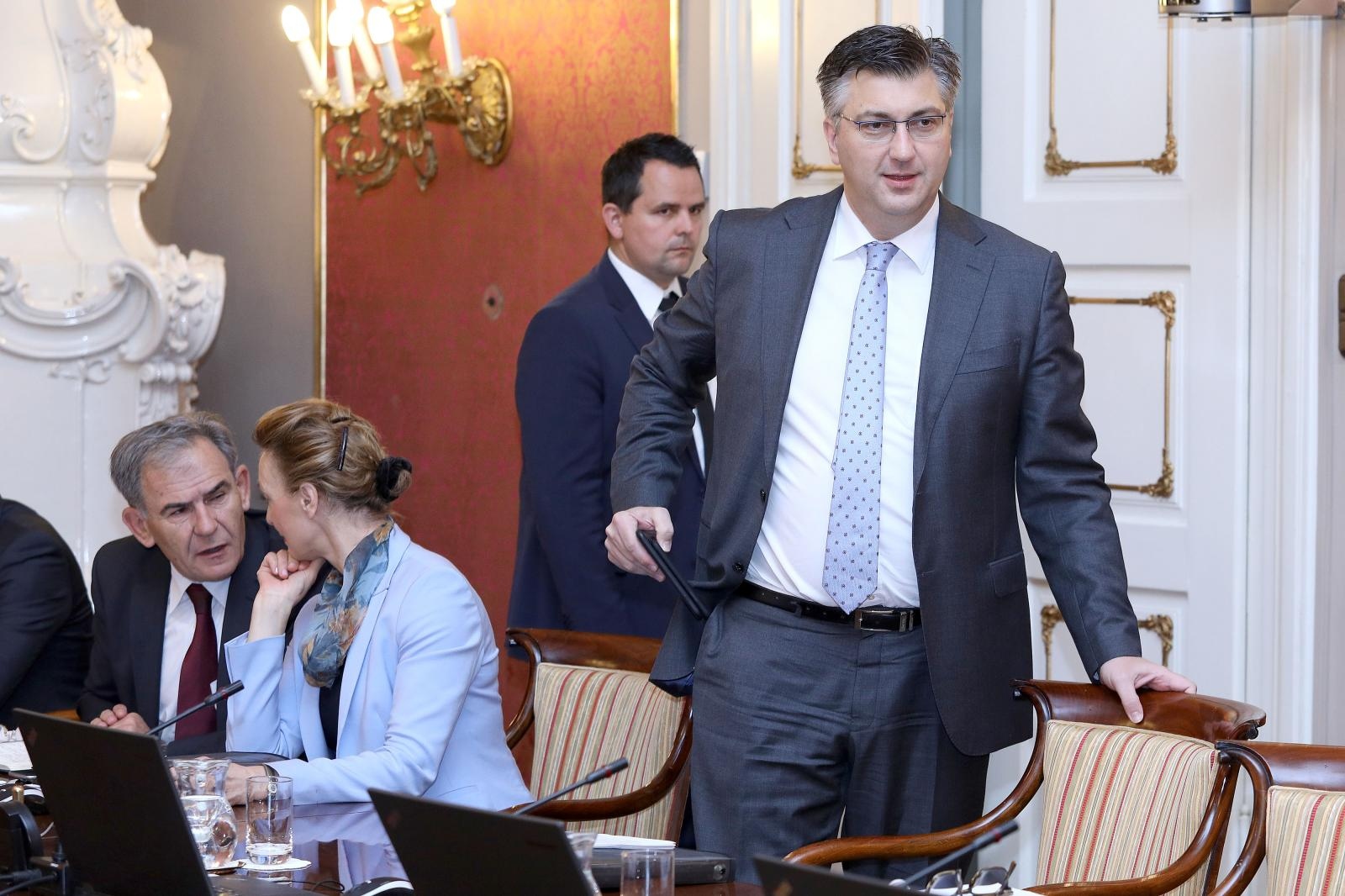 Plenković: Morali smo nešto učiniti s blokiranima