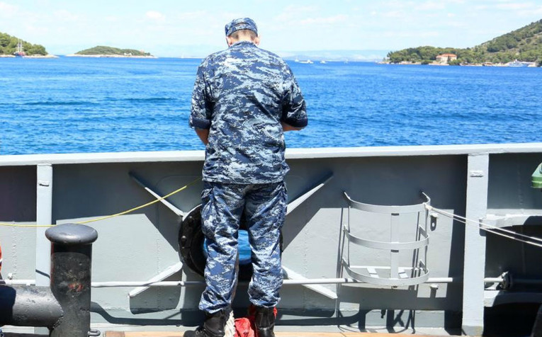 Vojnik dobio nagradu Grada Vukovara, proslijedio ju invalidu s desetero djece