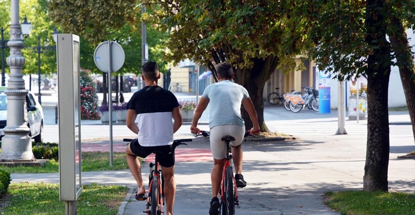 Osijek uvodi električne automobile i bicikle za gradski prijevoz