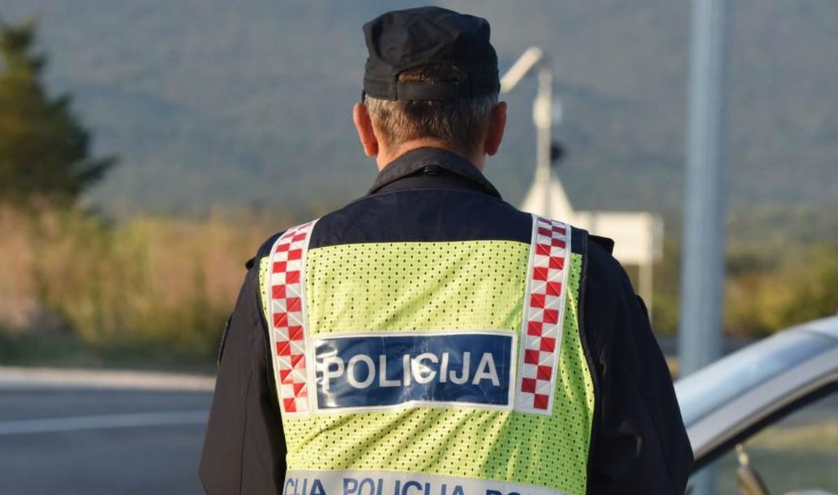 Pokušao prevariti kninsku policiju lažnom singapurskom vozačkom dozvolom