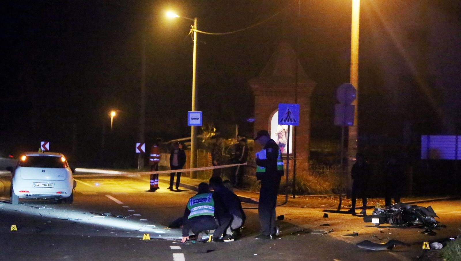 Teška nesreća u Karlovcu: U sudaru poginuo mladić na motoru