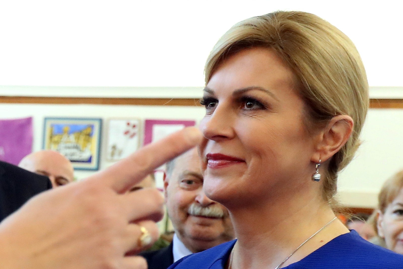 Na Pantovčaku je danas bilo prometno. Pogledajte koga je sve Kolinda primila