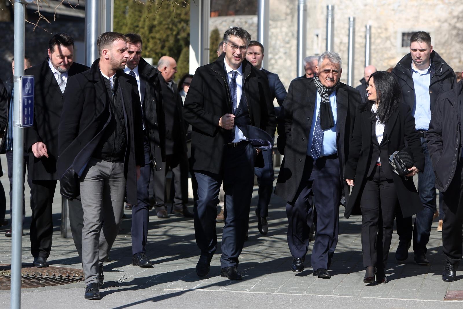 U Lici samo HDZ-ova lista ima premalo žena. Zato će platiti novčanu kaznu