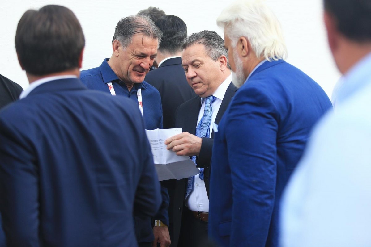 Dinamo će danas dobiti zahtjev za isključenjem braće Mamić i Damira Vrbanovića iz kluba