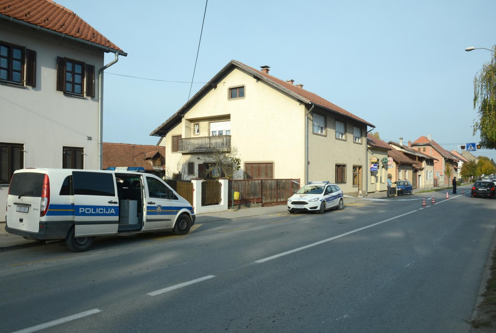 Manijak nasumično pucao po Petrinji, uhićen je