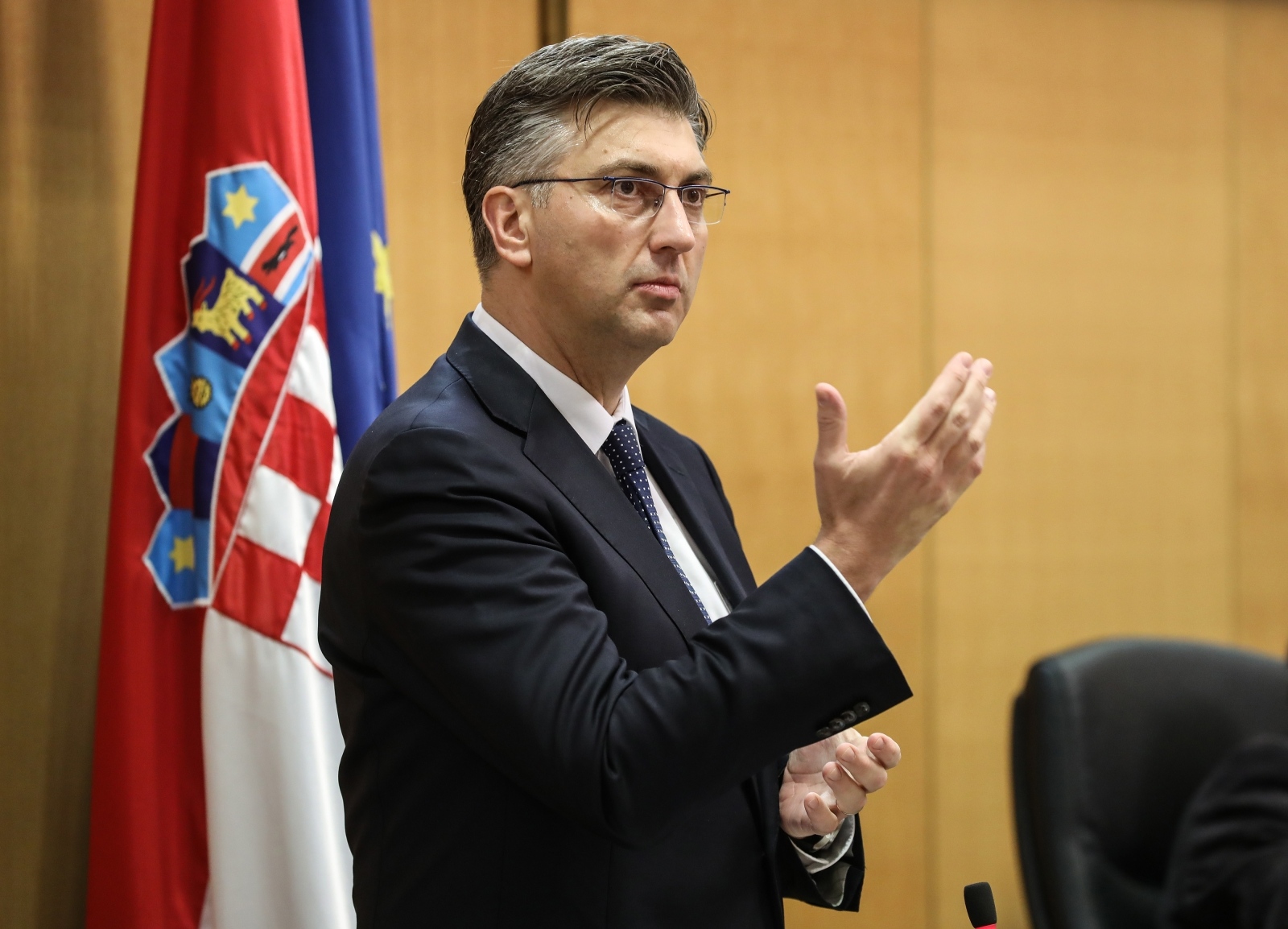 Plenković: Policija jako dobro štiti hrvatski teritorij od nezakonitih migracija